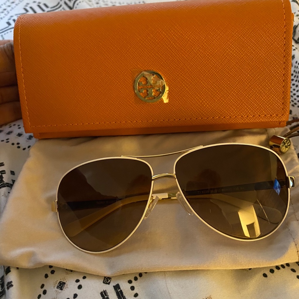 Tory Burch Sun Glasses
